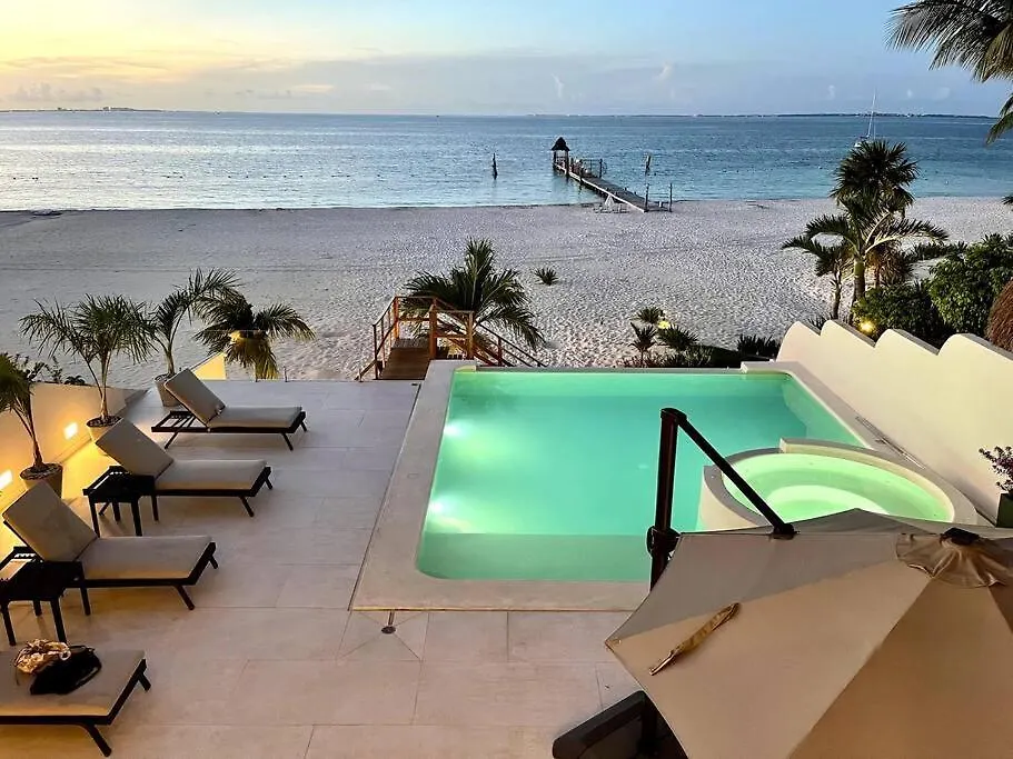 Villa Flamingos Cancun Mexico