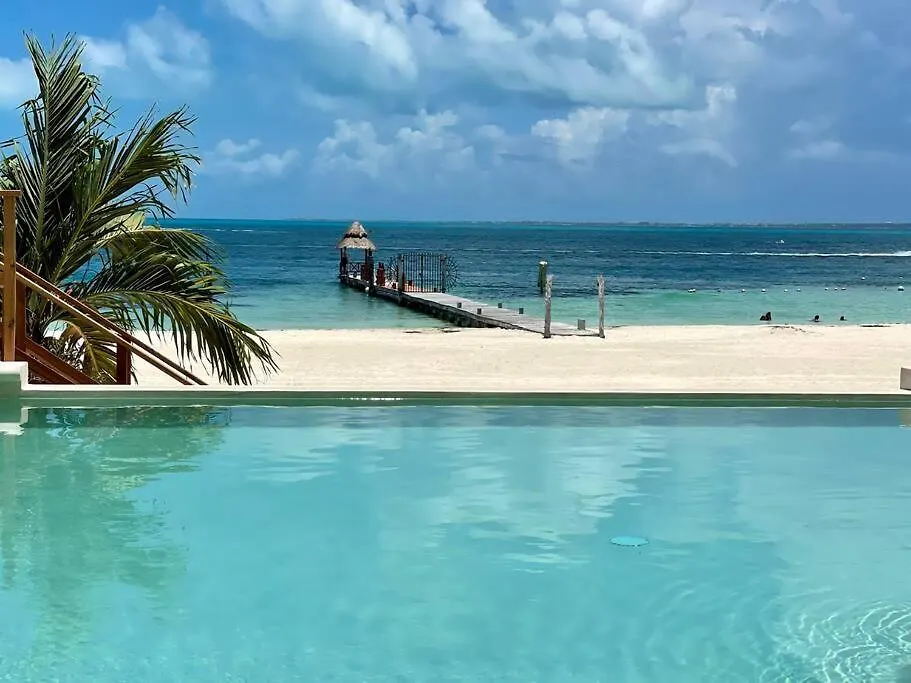 Villa Flamingos Cancun Mexico