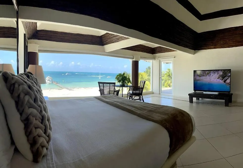 Villa Flamingos Cancun Mexico