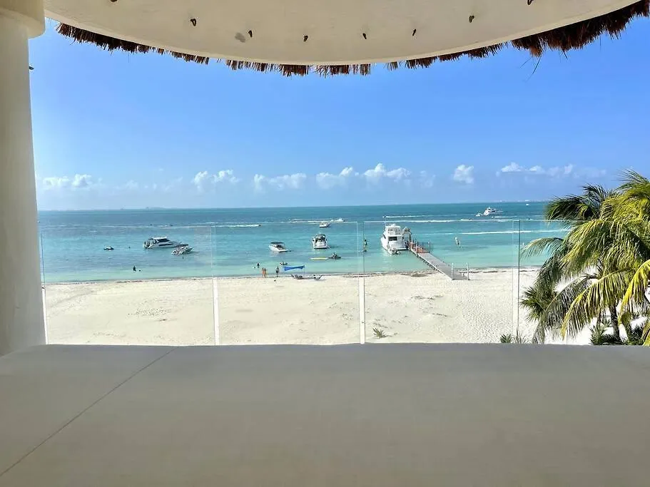 Villa Flamingos Cancun Mexico