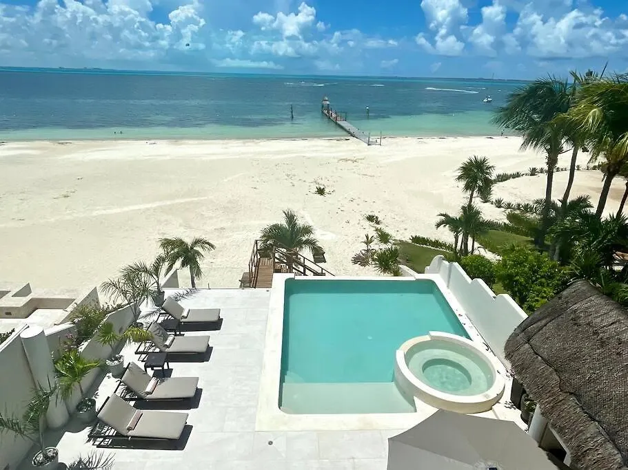 Villa Flamingos Cancun Mexico