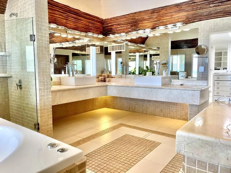 Villa Flamingos Cancun